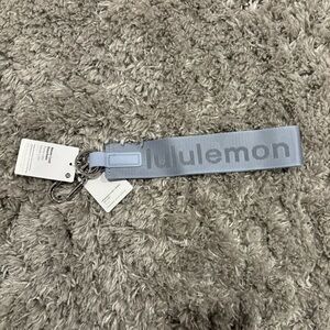 BRAND NEW!! Lululemon Never Lost Key Chain